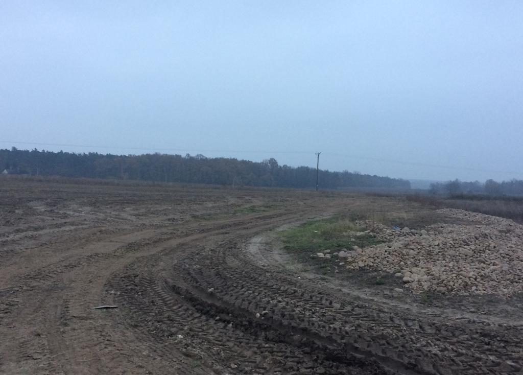 Obecnie ﬁnalizowany jest proces zmiany Miejscowego Planu Zagospodarowania Przestrzennego, w którym przeznaczenie gruntów zostanie rozszerzone o cele obronności i bezpieczeństwa państwa.