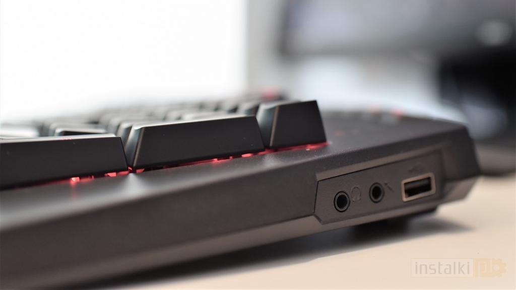 Przełączniki, oprogramowanie i funkcje datkowe Jak gamingową klawiaturę przystało, Lenovo Y Gaming Mechanical Switch Keyboard zawiera mechaniczne przełączniki marki Kailh.