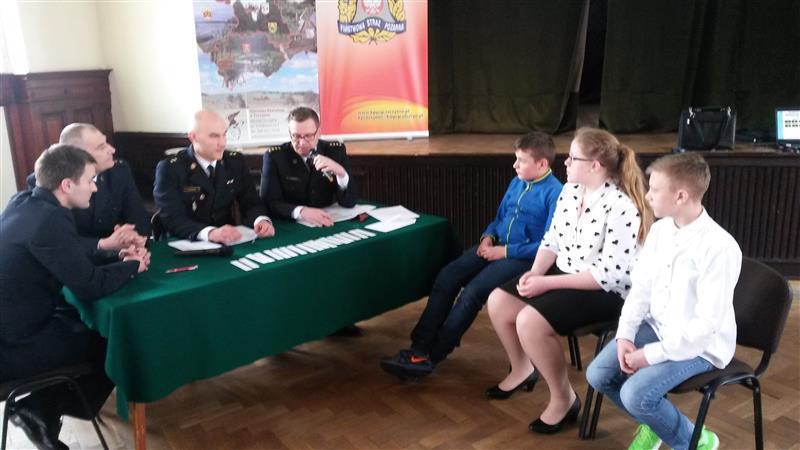 Zwycięzcy w poszczególnych grupach wiekowych zakwalifikowali się do eliminacji wojewódzkich turnieju, które odbyły się 26 kwietnia w