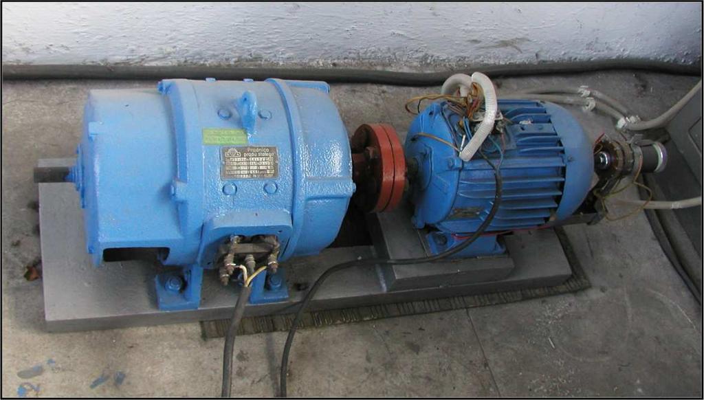 Zeszyty Problemowe Maszyny Elektryczne Nr 8/28 29 uproszczone schematy cieplne silników indukcyjnych 3 kw i 18,5 kw, których struktura została szeroko omówiona w pracach [5], [6] Wszystkie
