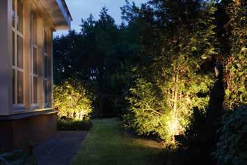 Naświetlacze LED EcoMax (10/20W) Smukła obudowa z radiatorem zamykana bez użycia zacisków montażowych Wytrzymałe, wodo- i pyłoszczelne Duża oszczędność energii w porównaniu z lampami halogenowymi i