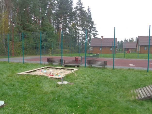 Na terenie działek nr 228/38 i 228/66 nie ma urządzeń melioracyjnych.