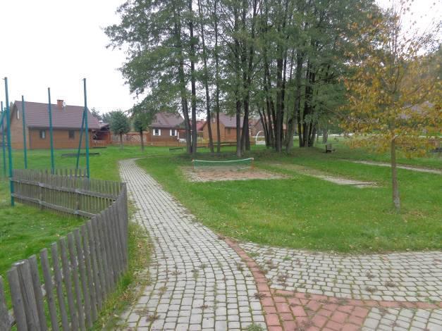 Działka nr 228/38 zabudowana jest