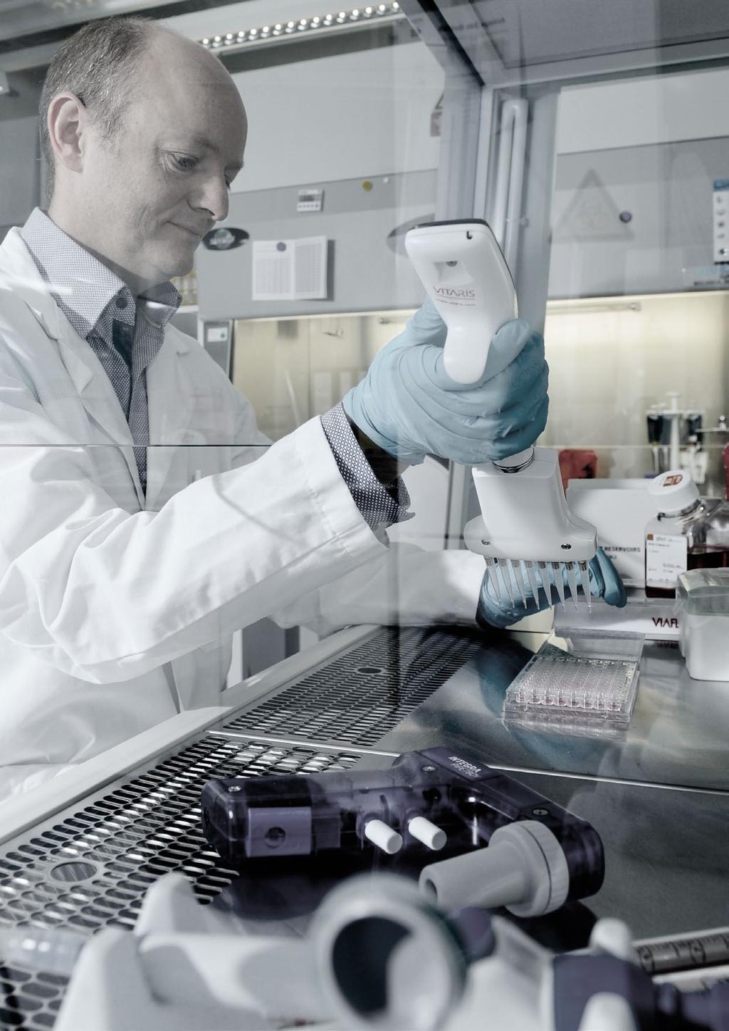 O Geistlich Pharma AG Szwajcarska firma Geistlich Pharma AG wytwarza innowacyjne biomateriały wykorzystywane do regeneracji tkanek twardych i miękkich w stomatologii i chirurgii twarzowo-szczękowej.