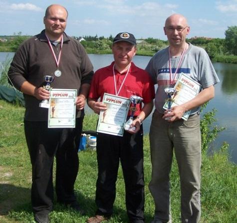 10 maj 2009 roku - Otwarte Mistrzostwa Koła i RWKS Skish Okręgu Kieleckiego PZW - stadion miejski w Busku. Startowało 18 zawodników, w tym 12 z Buska (1 S, 2 K, 4 juniorki, 2 juniorów i 3 kadetów).