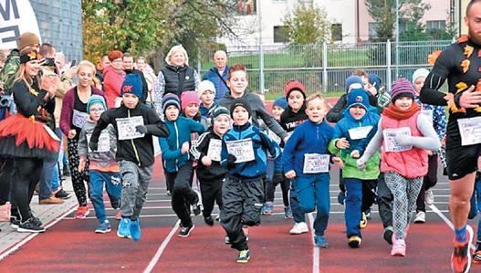 Nasi klubowicze, od malucha po seniora, doskonale znają wciąż aktualizowaną nowymi propozycjami ofertę zajęć stałych.