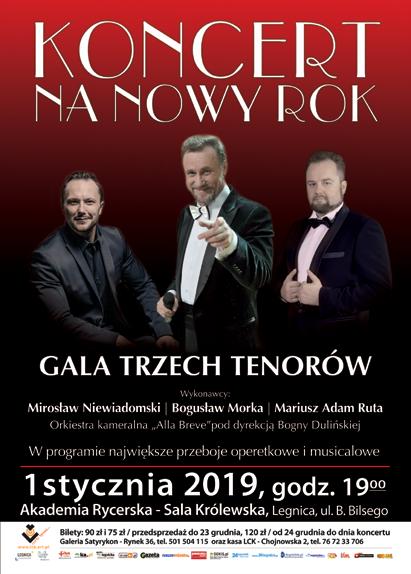 Często koncertuje w kraju i za granicą. Wielokrotnie oklaskiwała go Polonia w Stanach Zjednoczonych i Kanadzie.