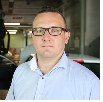 usługodawców. W mieście nie brakuje dużych przedsiębiorstw. Jednym z nich jest działający w branży farmaceutycznej Aflofarm. Flota firmy to m.in.