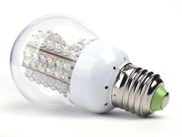 półprzewodników: LED-y i OLED-y (organiczne diody