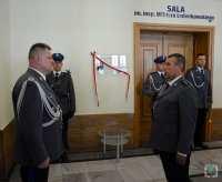 Sala konferencyjna im. insp. Wiktora Ludwikowskiego W Komendzie Wojewódzkiej Policji w Opolu odbyło się uroczyste nadanie sali konferencyjnej imienia insp. Wiktora Ludwikowskiego. Symboliczną tablicę uroczyście odsłonił Zastępca Komendanta Głównego Policji nadinsp.