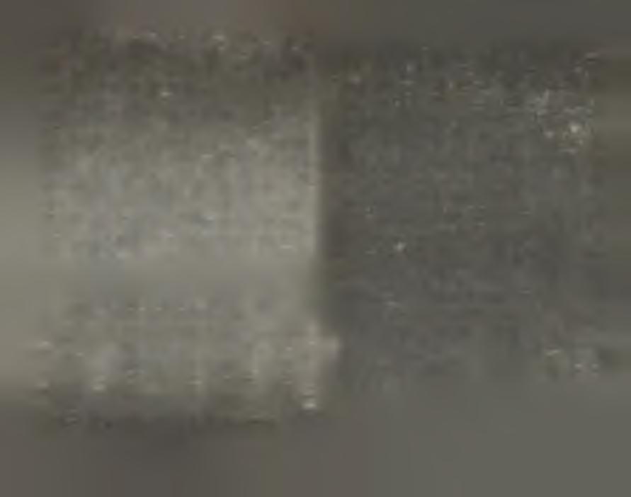 P o je d y n c z a l i n i a węgla ( ry s.7 f) p r z y 266.7 ev p o tw ie rd z a p o p r z e d n ią in t e r p r e t a c j e [II).