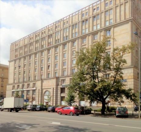 poz. 12 ul. L. Waryńskiego 9 - pow. 34,32 m 2 Zdjęcia lokalu Przydatne adresy/telefony 1. Administracja Domów Komunalnych nr 2, ul.
