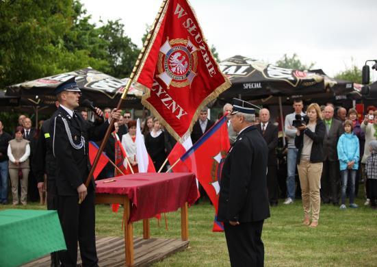 .06.2013r. 3. Obchody jubileuszu 80-lecia oraz nadanie sztandaru jednostce OSP Lipnica, uroczystość odbyła się w dniu 25 maja 2013 r.