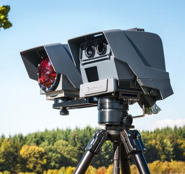 Rozwiązanie POLISCAN SPEED automatycznie rozpoznaje każdy pojazd i umożliwia kompleksową kontrolę prędkości z uwzględnieniem specyfiki pasa ruchu i kategorii pojazdu.