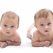 twin brother - brat bliźniak ˈtwɪn ˈbrəðər twin sister - siostra bliźniaczka ˈtwɪn ˈsɪstər generation -