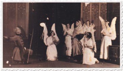Już 1 stycznia 1933 roku przejął obowiązki trzeciego wikariusza w parafii Niepokalanego Poczęcia Najświętszej Maryi Panny w Świeciu nad Wisłą oraz prefekta szkoły powszechnej.