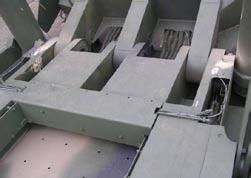 Sprawdzenie statecznoci wzdłunej polegało na zamocowaniu liny do przsła na wysokoci jego geometrycznego rodka powierzchni czołowej, tj. 6,25 m i obcieniu jej sił 4320 kg.