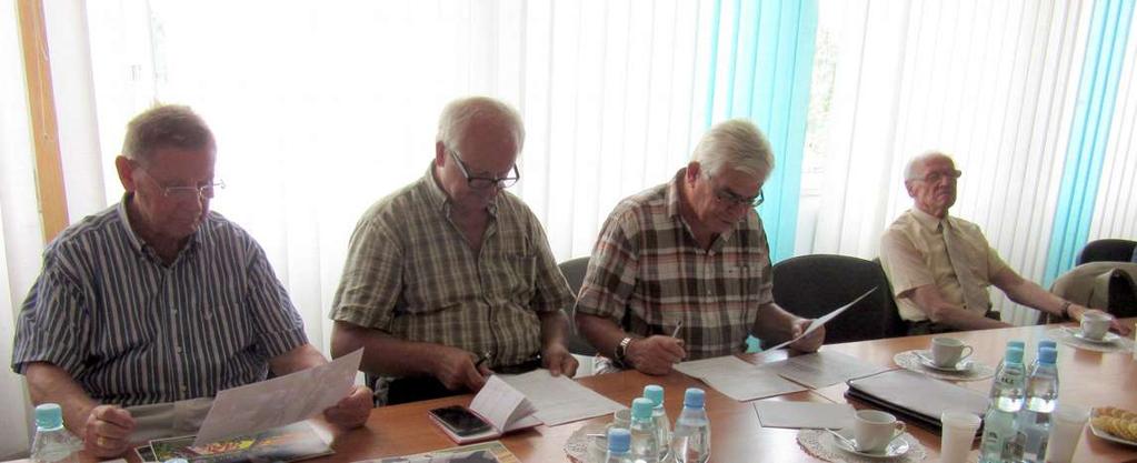 Bronisław Baranowski, Urszula Grupa, Wojciech Gmurczyk, Tadeusz Szczęśniak, Karol Pytel Zebranie otworzył i przybyłych na spotkanie powitał Przewodniczący Rady Andrzej Myśliwiec, przedstawiając