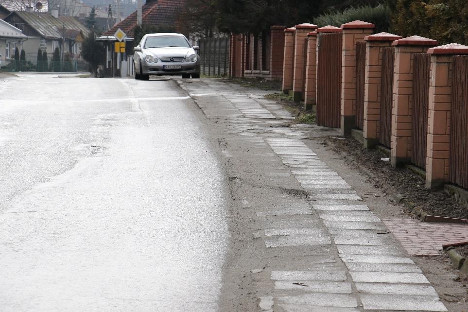 Pasieka powiat (50 tys. zł) Przebudowa chodnika ul.
