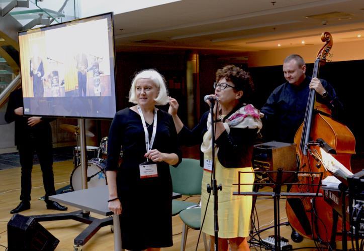 Drugie spotkanie - get together - zorganizowane w restauracji Endorfina Foksal, mieszczącej się w XIXwiecznym Pałacu