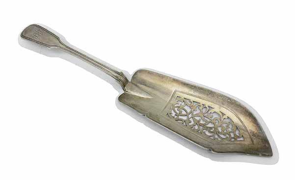 92 Łopatka półmiskowa Londyn, 1845 r. srebro pr. 925 (sterling), m. 175 g; dł.