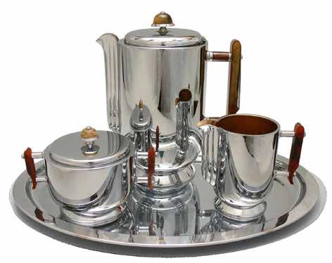 121 Waza art deco l. 20./30. XX w. metal, uchwyty drewniane; śred.