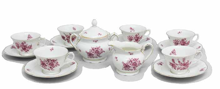 208 Miseczka Ilmenau, Turyngia, l. 1934 1949 porcelana, złocenia, dekoracja kwiatowa; śred.