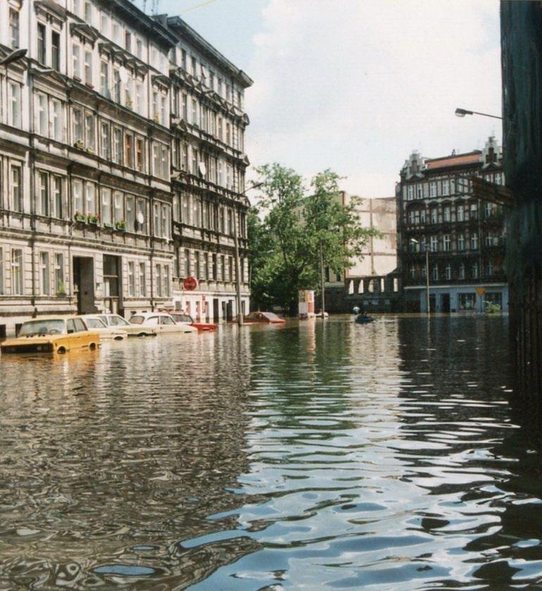 Powódź tysiąclecia nawiedziła w lipcu 1997 roku: południową i zachodnią Polskę, wylały wówczas wody rzek tj.