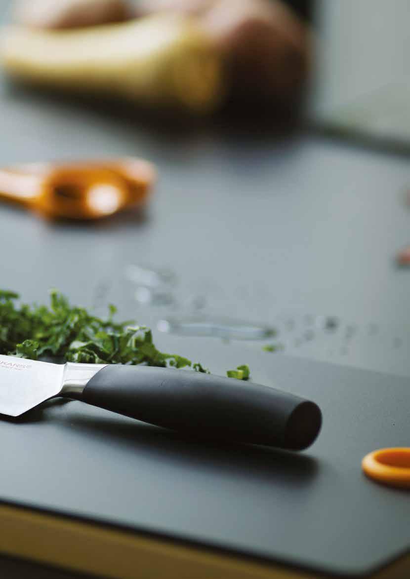 Functional Form+ to linia noży, do produkcji której użyto najwyższej klasy japońskiej stali nierdzewnej oraz specjalnego tworzywa