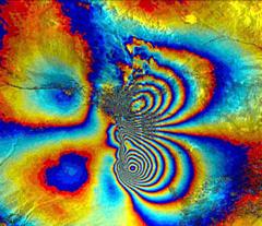 Zastosowanie obrazów SAR Satelitarna interferometria radarowa Najczęściej wykorzystywane metody przetwarzania obrazów SAR: InSAR (Interferometry SAR) - tworzenie DEM (Digital