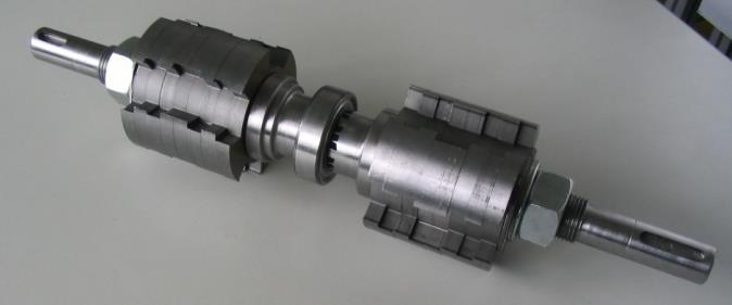 pt.: Koncepcja, projekt i wykonanie elektromagnetycznego, reluktancyjnego wzbudnika drgań harmonicznych skrętnych do badania parametrów częstotliwościowych układów napędowych.