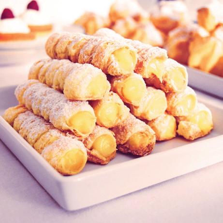 Mini deserki 4,50 zł/szt Klasyczne i nowoczesne desery w małym