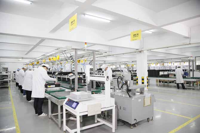 Dobrze zorganizowana produkcja jest zgodna z europejskimi normami jakości Zeversolar produkuje falowniki w fabryce w chińskiej miejscowości Yangzhong, która od 2013 roku była kompletnie modernizowana