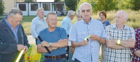 W spotkaniu uczestniczył również Radny Krzysztof Kurasiewicz, 6 września Burmistrz Krzysztof Kołtyś spotkał się z mieszkańcami Osiedla Wschód, obecny był także Radny i Wiceprzewodniczący Roman Kaproń.