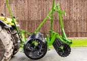 Uprawa gleby Pług obracalny Cayron 26 27 Szerokość robocza korpusu Moc ciągnika 40, 45, 50 cm, stopniowa 30 cm do 55 cm, hydrauliczna do 290 KM