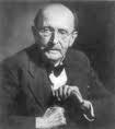 1900): eergia modów pola EM jest skwatowaa E = + 1 2 hν h