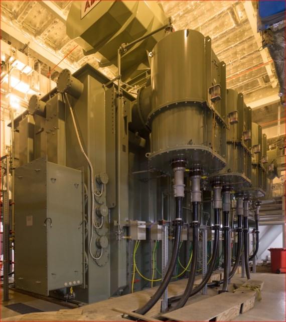 The use of four 400MVA/66kV/220kV "offshore" power transformers with an autonomous cooling system (see Fig.