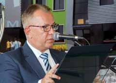 realizacją kilku dużych projektów z wielomilionowym dofinansowaniem zewnętrznym.