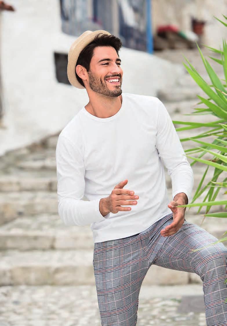 FIT-T LONG SLEEVE 119 koszulka męska Single Jersey, 100 % bawełna, 160 g/m 2 S - 3XL** ** 3XL tylko w kolorach 00,, 02 dopasowany podkoszulek męski z długim rękawem o średniej gramaturze modna wąska
