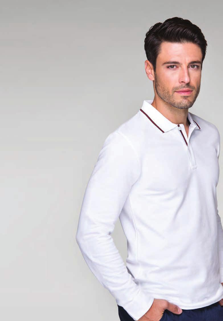 DESIGN Pique, 95 % bawełna, 5 % elastan, 200 g/m 2 dodatek 5 % elastanu sprawia, ze koszulka znakomicie dopasowuje sie do sylwetki taśma wokół szyi w kontrastowym kolorze kołnierzyk zapinany na 2