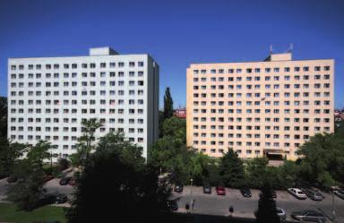 Wyremontowane akademiki prezentują się bardzo okazale Dom Studencki Nr III Oaza Kraków al. 29 Listopada 48c, Dom Studencki Nr IV Czwórka + Kraków al. 29 Listopada 48b.