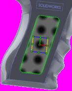 Otworzyć plik katalog_systemowy:\users\public\public Documents\SOLIDWORKS\SOLIDWORKS 2019\samples\whatsnew\model display\spray_gun.sldprt. 2. W menedżerze wyświetlania DisplayManager kliknąć Przeglądaj wyglądy.