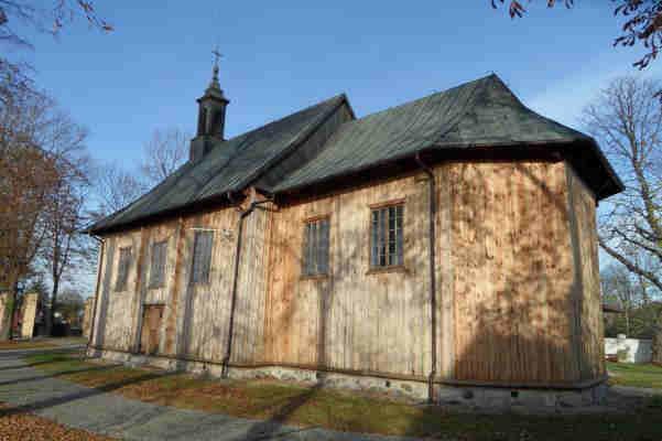 Fot.69-70. Kościół p.w.