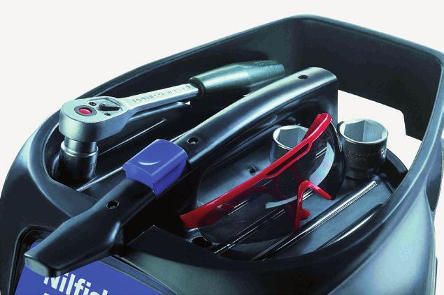 ATTIX 30 - Jednofazowe do zanieczyszczeń suchych i mokrych Twój przemysłowy i mobilny odkurzacz przemysłowy do codziennej pracy Kompaktowy, ergonomiczny i silny Nowa generacja systemu czyszczenia
