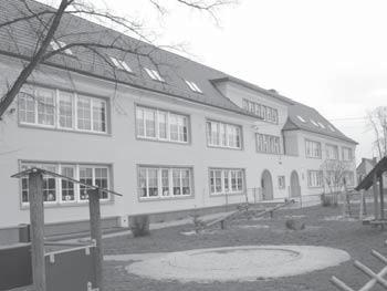 maj 2008 Na Mistrzostwach Polski Seniorów i Młodzieżowców w Ostrowcu Śwętokrzyskim prezydent Raciborza Mirosław Lenk wspierał zmagania pływaków MKS SMS Victoria w rywalizacji o udział w Olimpiadzie w