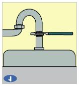 4. PODŁĄCZENIE DO INSTALACJI WODNO-KANALIZACYJNEJ 1. Przed przystąpieniem do instalacji należy upewnić się, że instalacja wodno-kanalizacyjna jest drożna.