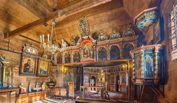WARTO ZOBACZYĆ W OKOLICY Drewniane cerkwie w Wojkowej, Szczawniku, Złockiem i Jastrzębiku, znajdujące się na Szlaku Architektury Drewnianej.