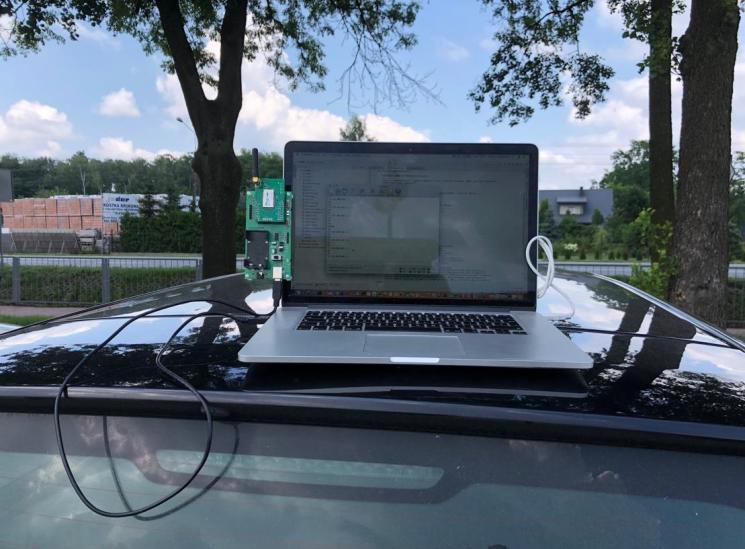 Prace w ramach Etapu 3 - SigFOX Do testów wykorzystany został komputer z niezależnym modułem SigFox oraz modułem GNSS, pozwalającym na dokładny pomiar lokalizacji urządzenia.