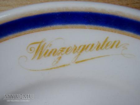 Winiarnia "Winzergarten" mieściła się na ulicy Neue Gasse,Breslau (Nowa 5, Wrocław) Wyprodukowany przez Gebr.