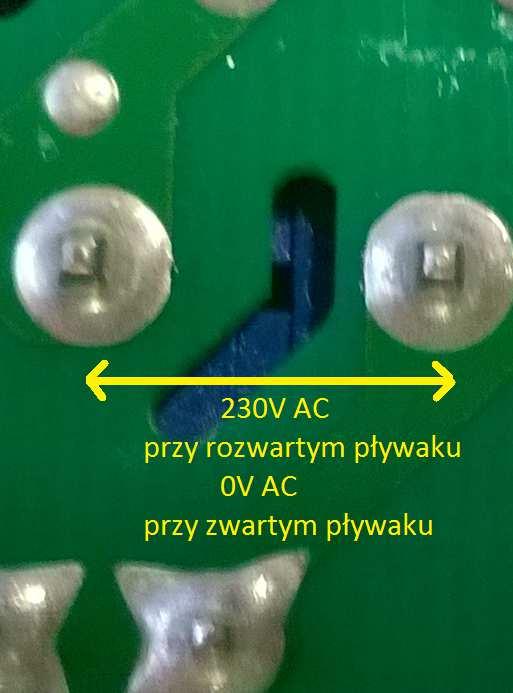 Pompka skroplin zostanie wtedy załączona - dostanie 230V AC z płyty głównej.